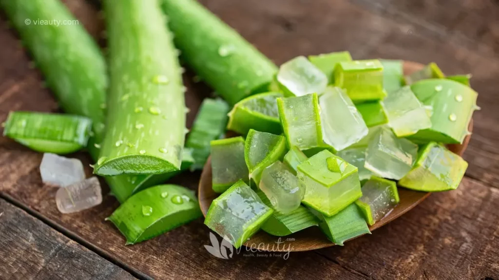 aloe-vera-top-10-home-remedies-for-clear-skin