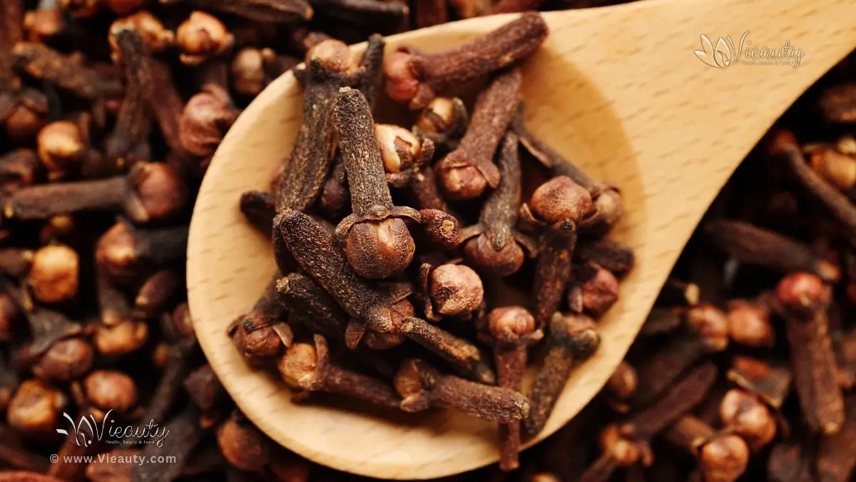 7 Surprising Benefits Of Chewing Clove Before Bed Health, Beauty & Food